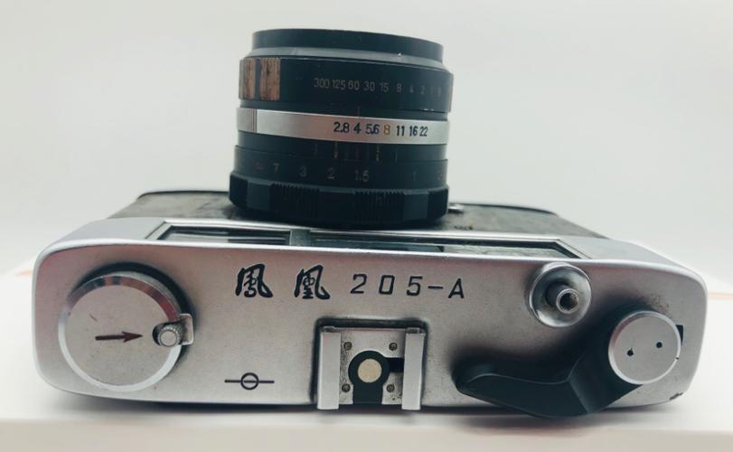 年,根据国家对工业的部署规划,由上海照相机二厂在内的多个生产工厂在